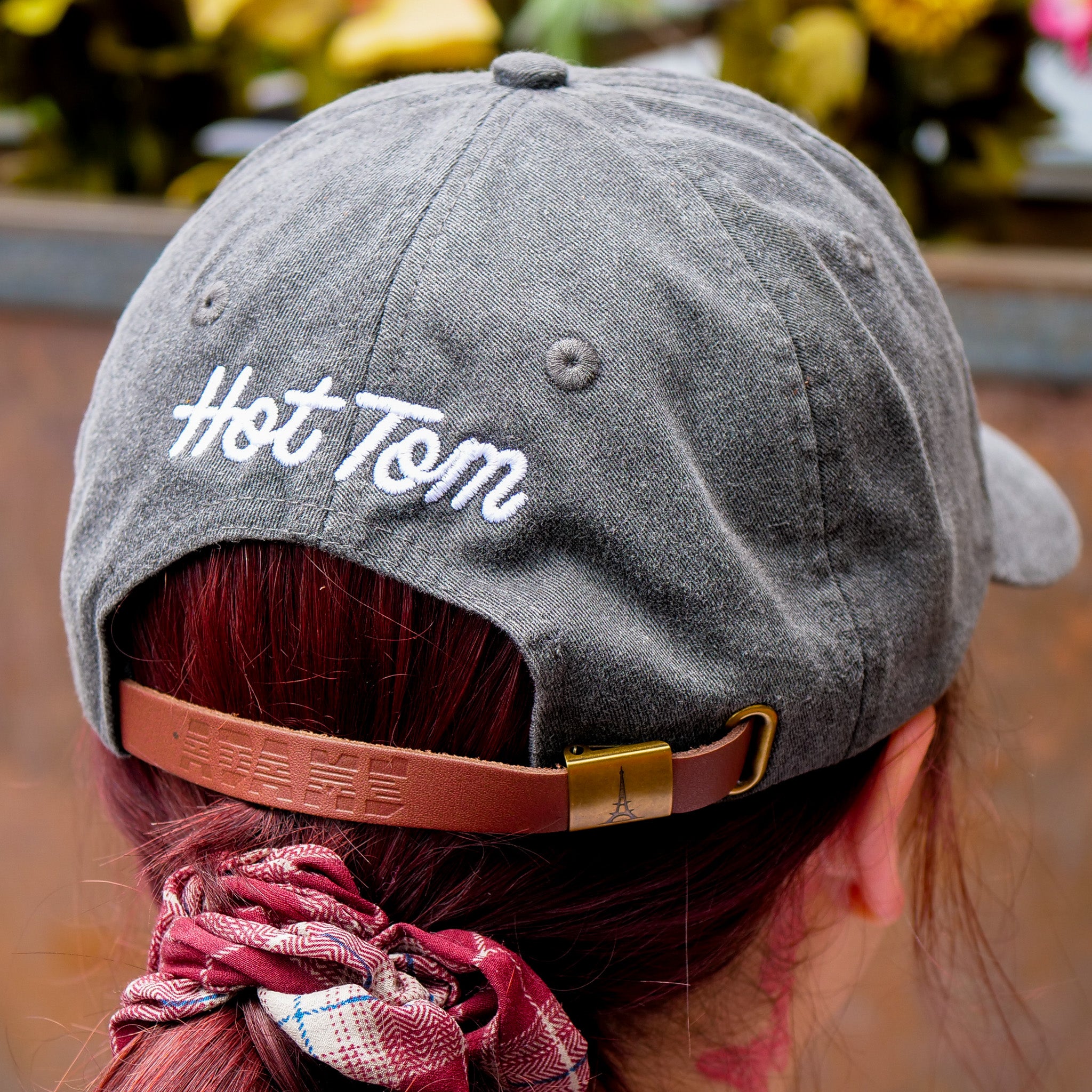 hot tom hat